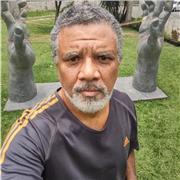 Aulas particulares de História, noções de Literatura Ocidental, Africana e Oriental, todos os segmentos da História, faço trabalho acadêmico, ajudo em monografias, e artigos para o currículo Lattes